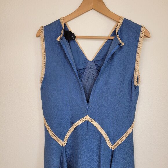 Anna Sui Blue 100% Silk Fit And Flare Tunic Tank Top Crochet Lining Size Small - Picture 16 of 16
